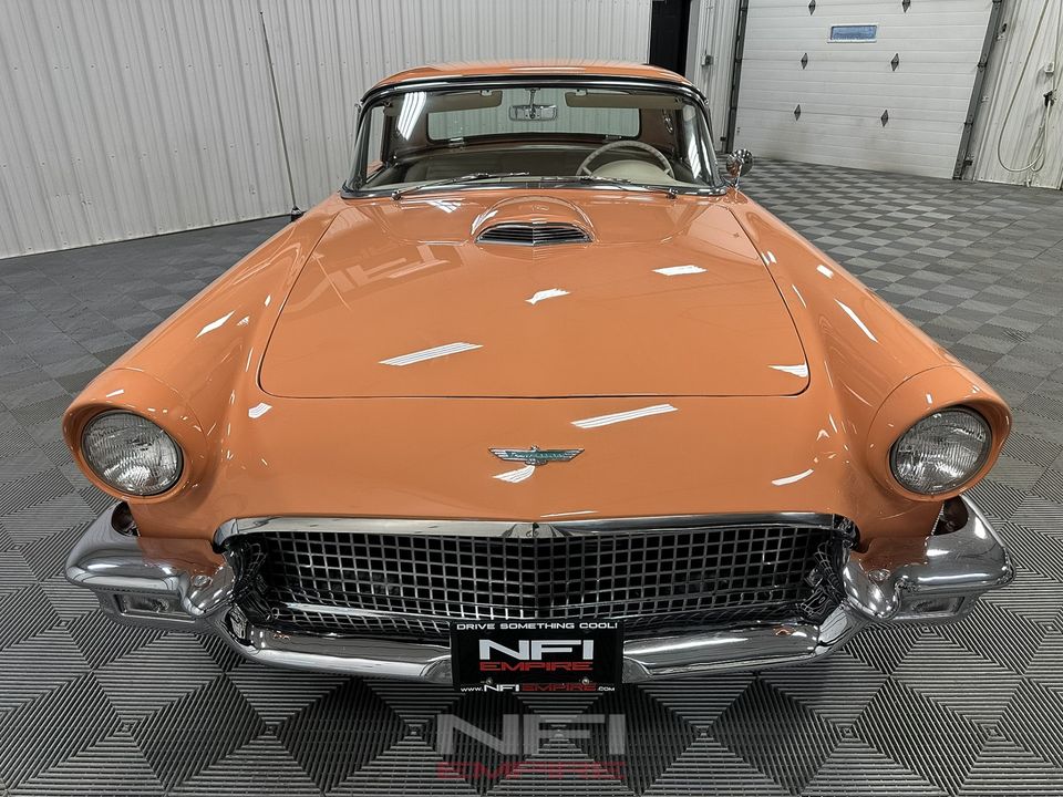 1957 Ford Thunderbird