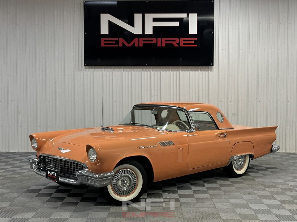 1957 Ford Thunderbird
