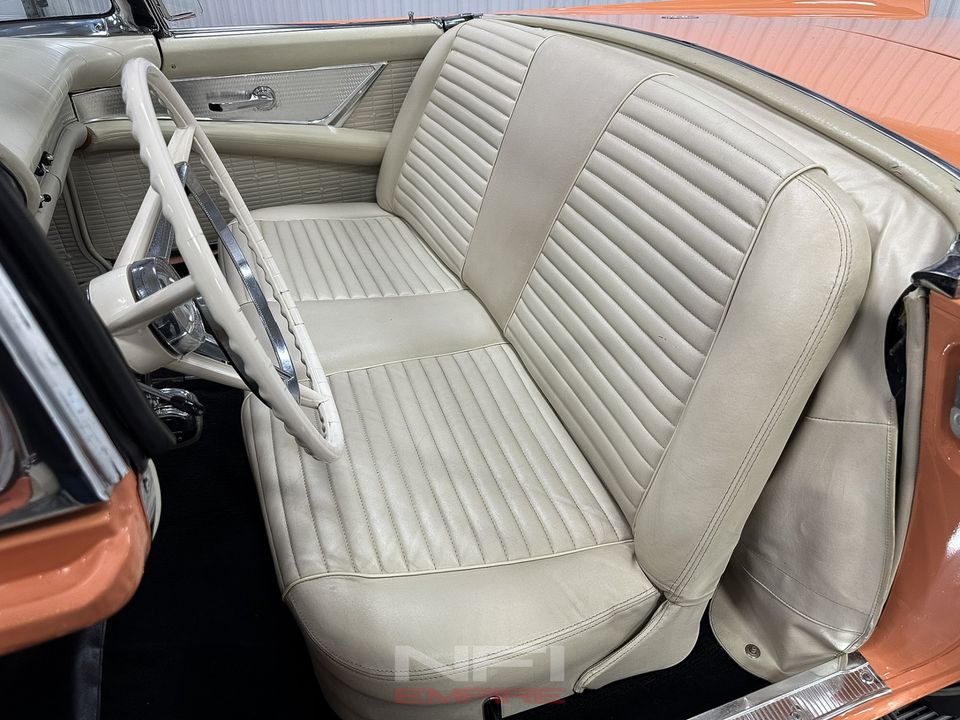 1957 Ford Thunderbird