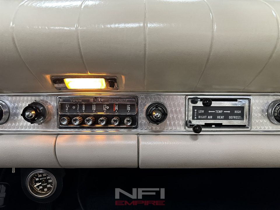 1957 Ford Thunderbird