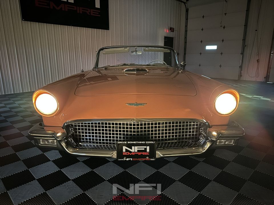 1957 Ford Thunderbird