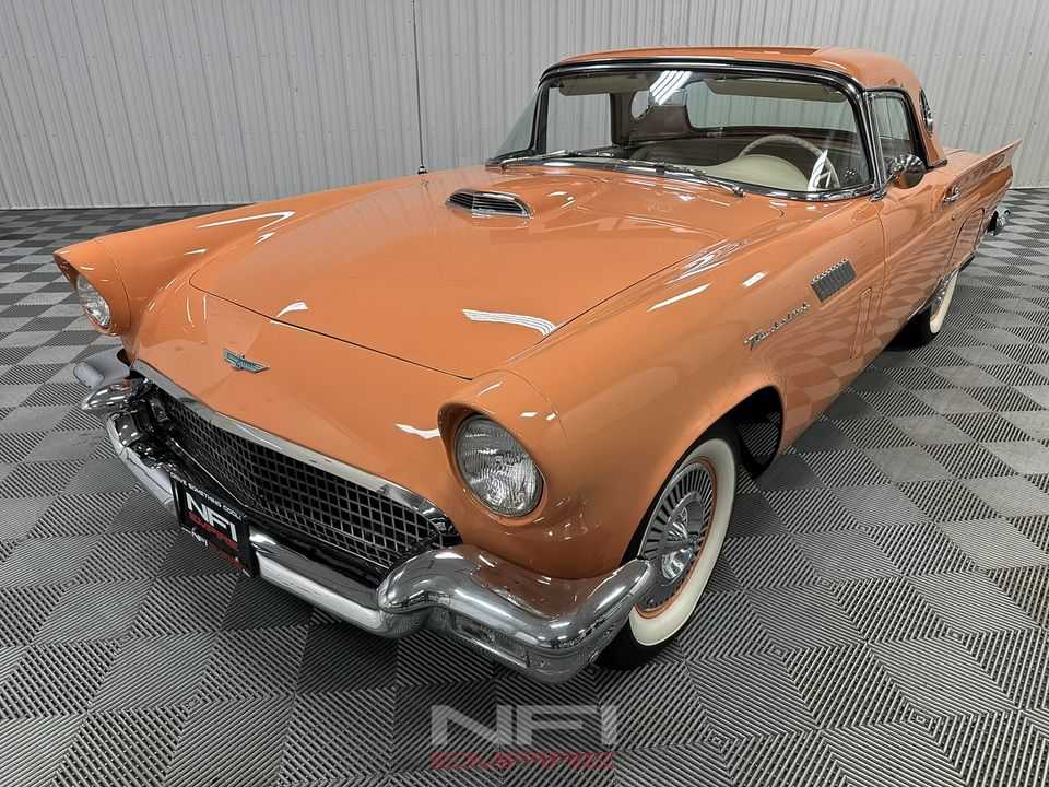 1957 Ford Thunderbird