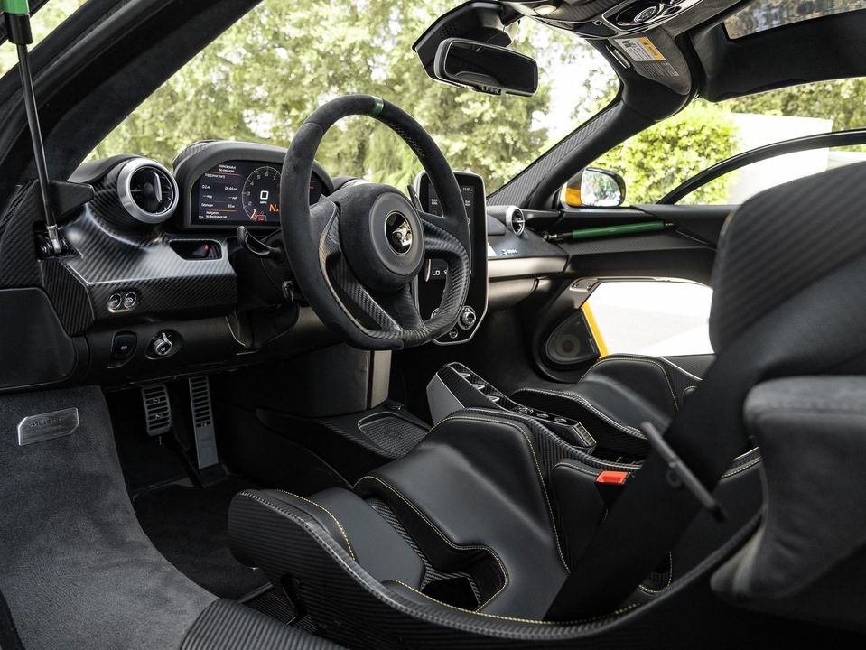 2019 McLaren Senna