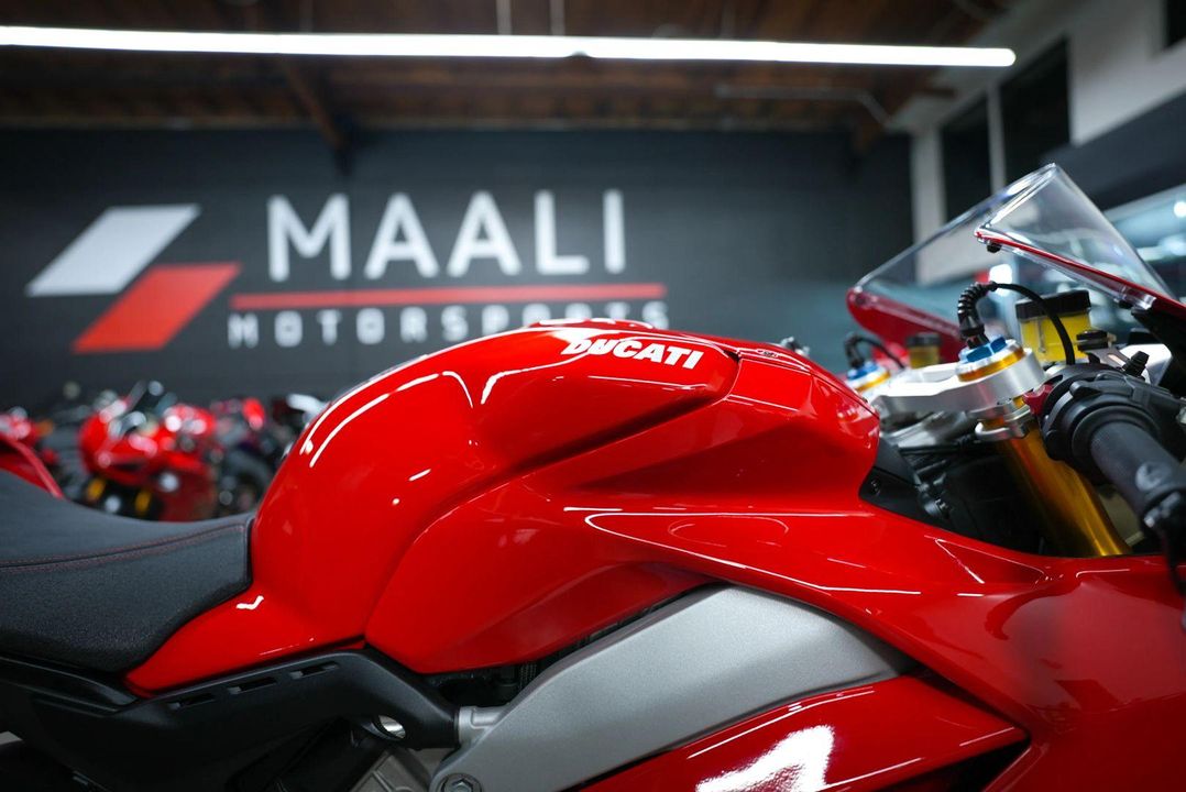 2018 Ducati Panigale V4 S