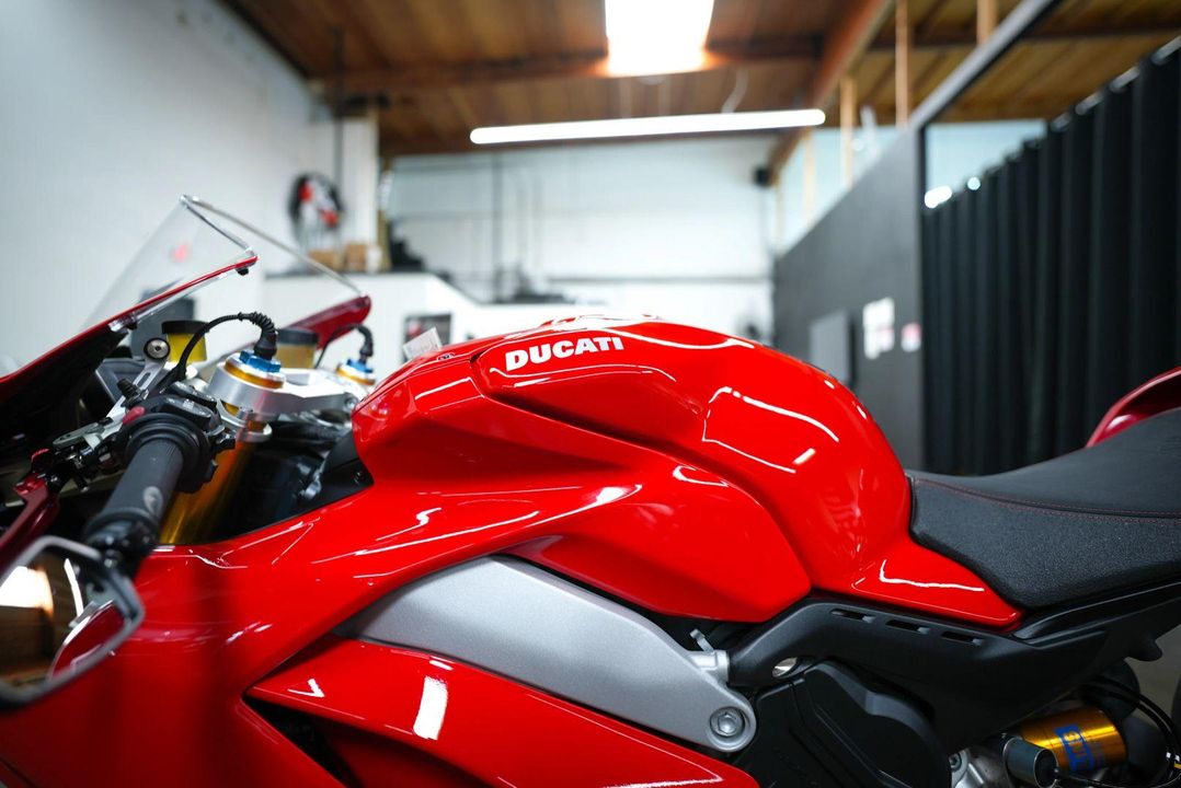 2018 Ducati Panigale V4 S