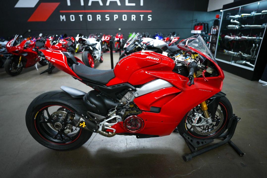 2018 Ducati Panigale V4 S