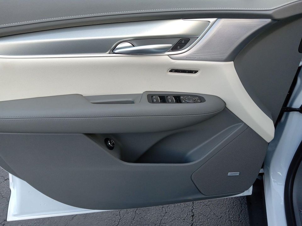 2025 Cadillac XT5