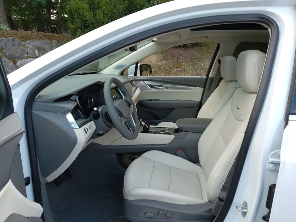 2025 Cadillac XT5