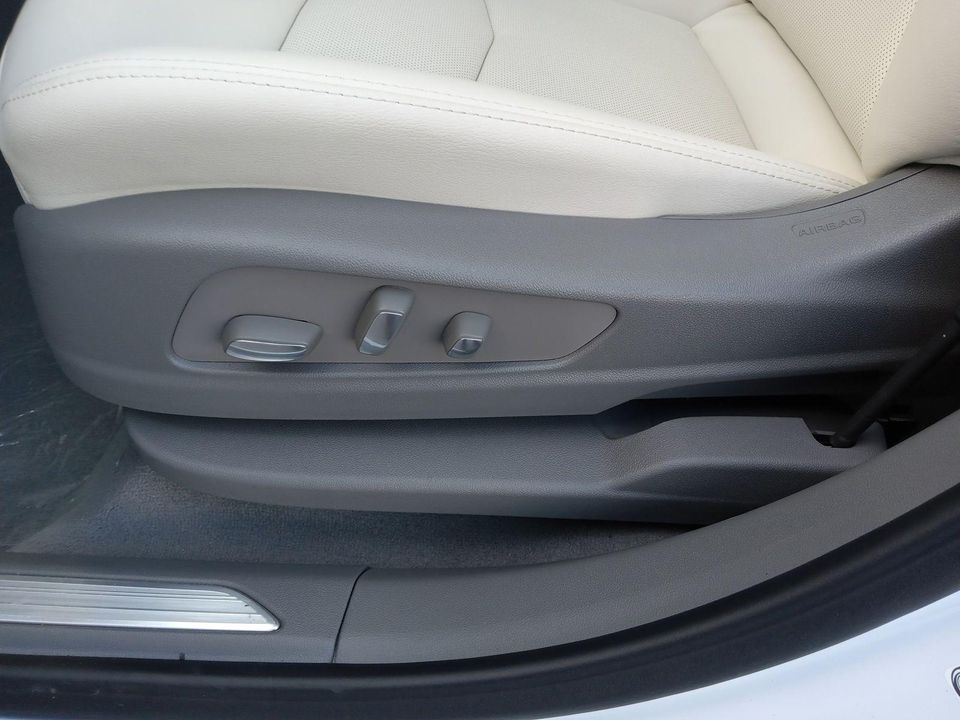 2025 Cadillac XT5