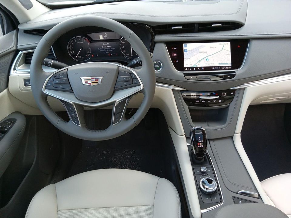 2025 Cadillac XT5