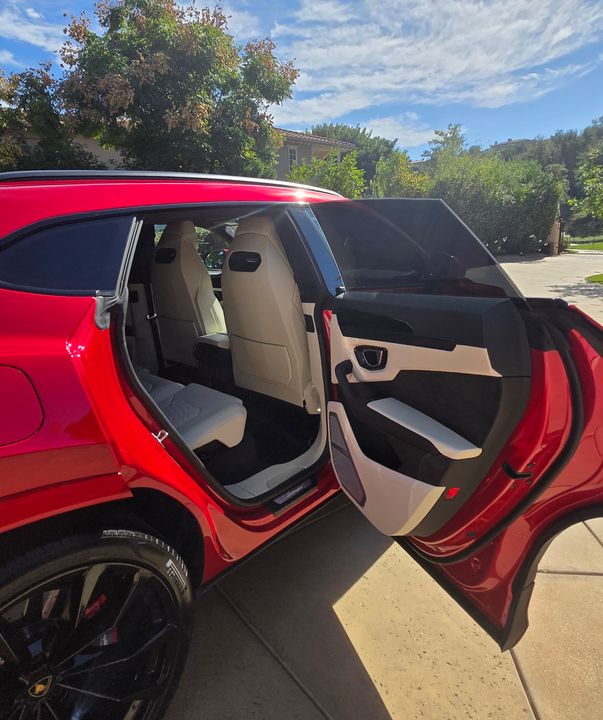 2022 Lamborghini Urus