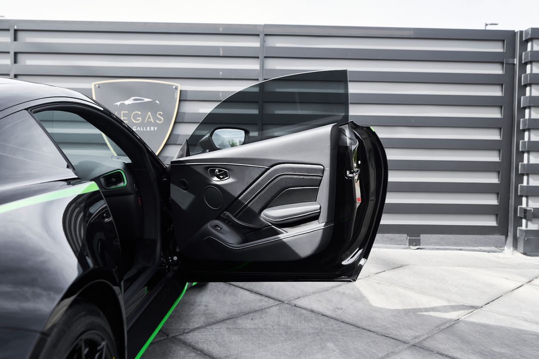 2023 Aston Martin V12 Vantage