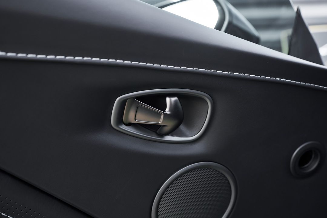 2023 Aston Martin V12 Vantage