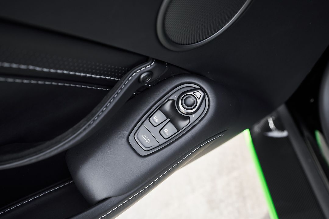 2023 Aston Martin V12 Vantage