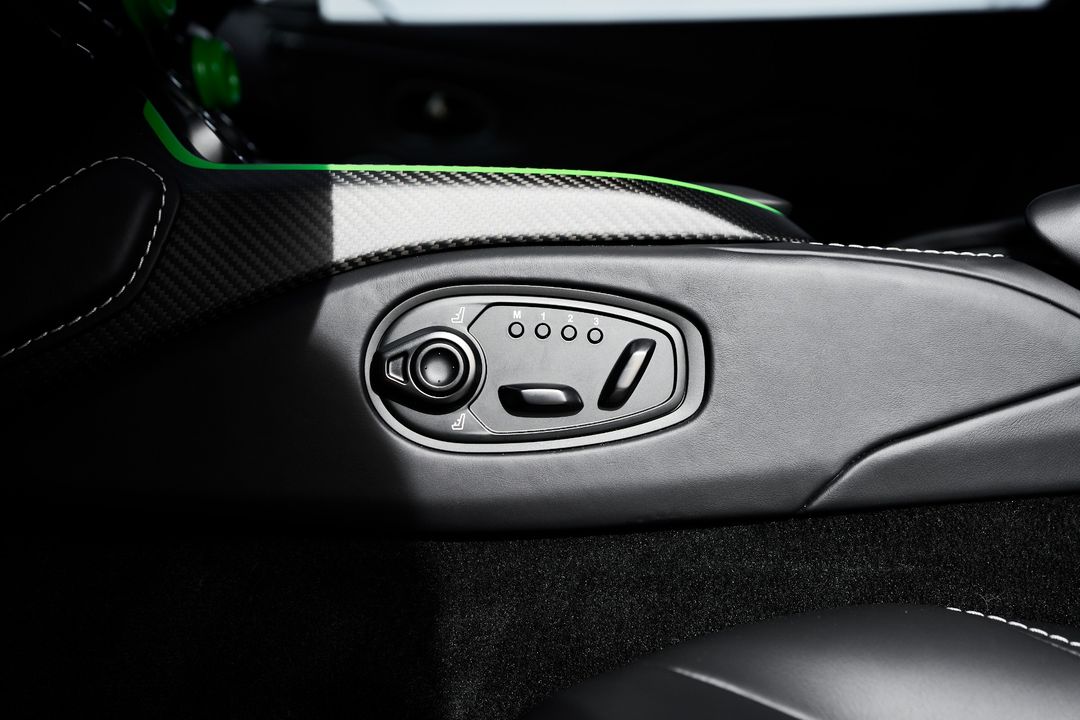 2023 Aston Martin V12 Vantage