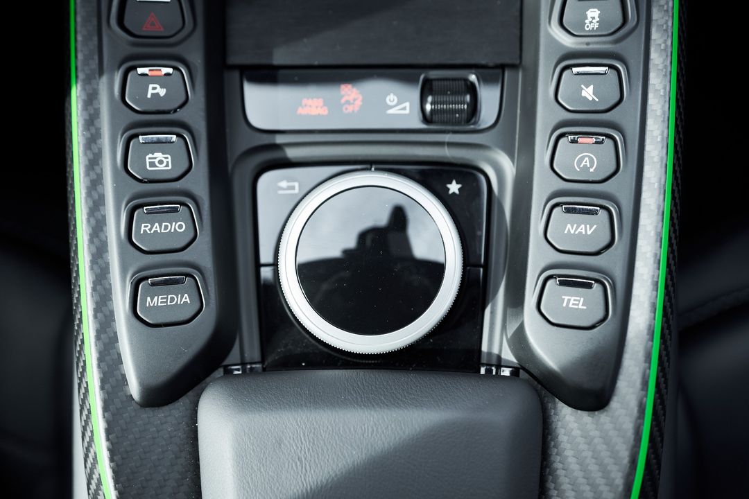 2023 Aston Martin V12 Vantage