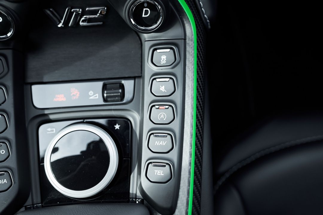 2023 Aston Martin V12 Vantage