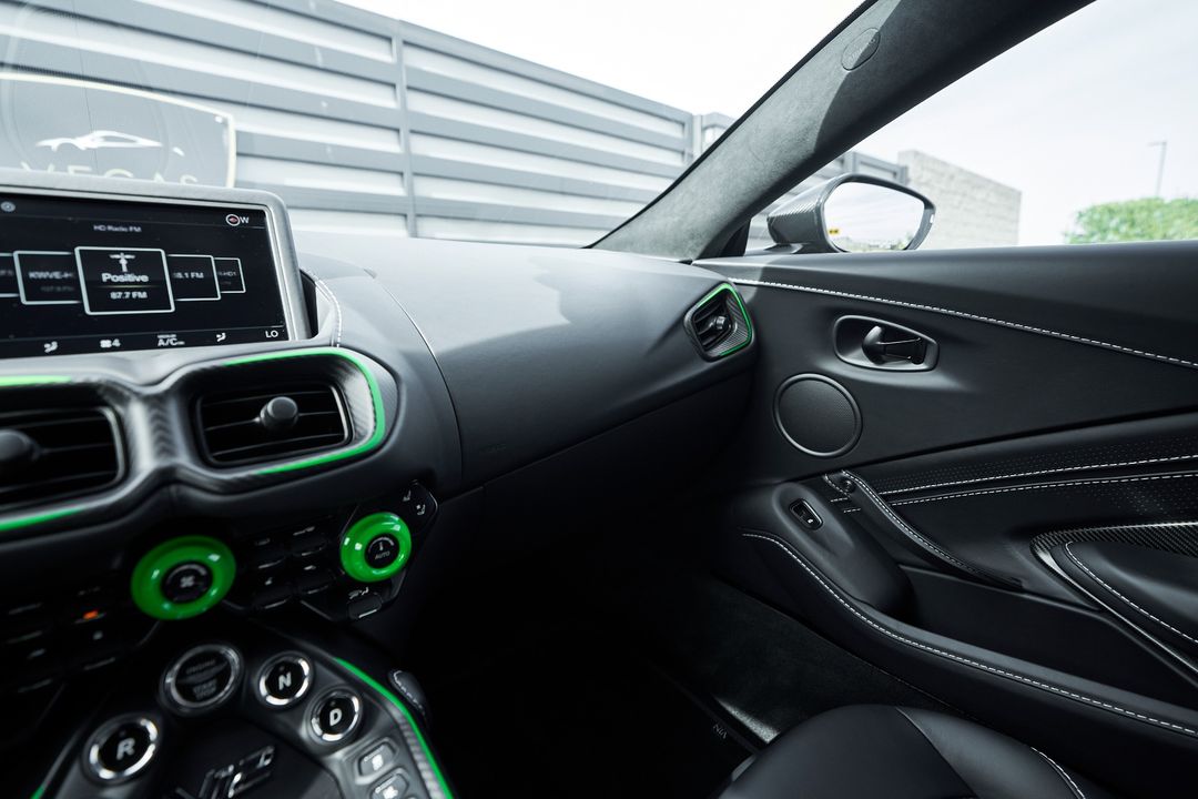 2023 Aston Martin V12 Vantage