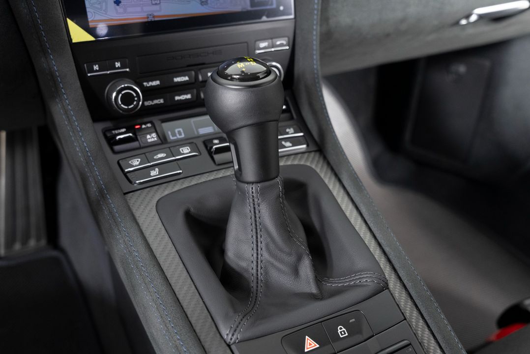 2024 Porsche 718 Cayman
