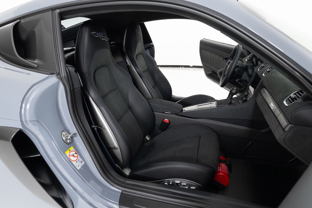 2024 Porsche 718 Cayman