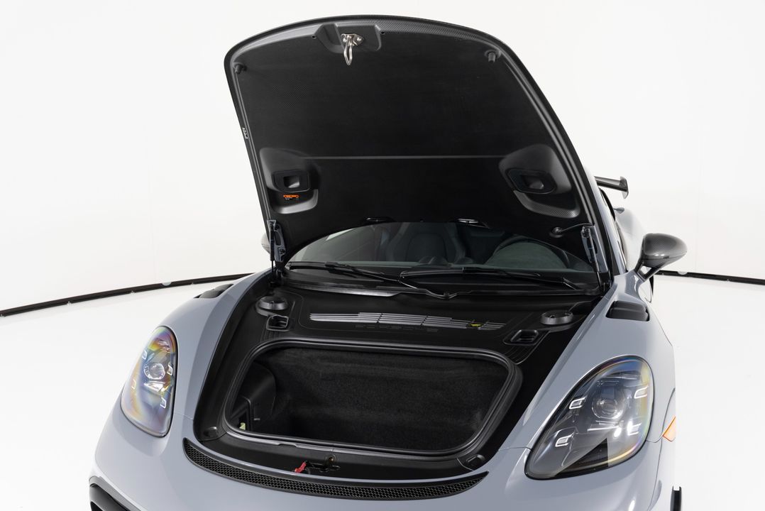 2024 Porsche 718 Cayman