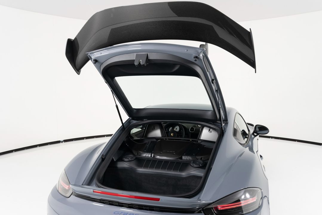 2024 Porsche 718 Cayman