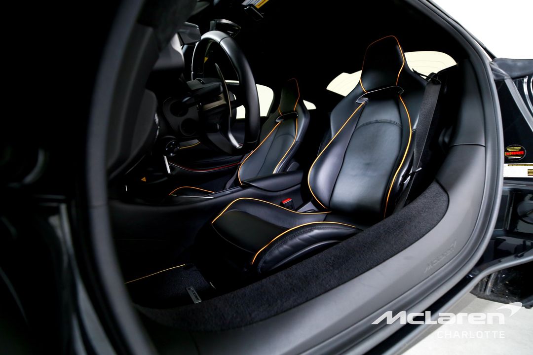2023 McLaren Artura
