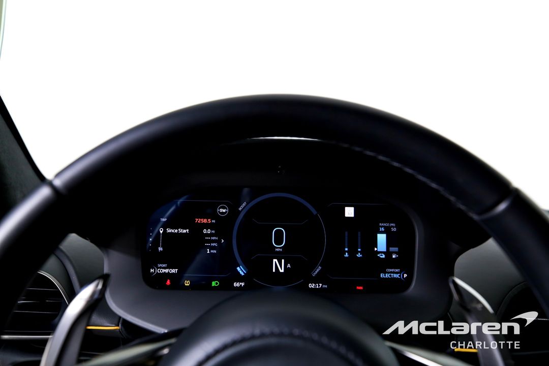 2023 McLaren Artura