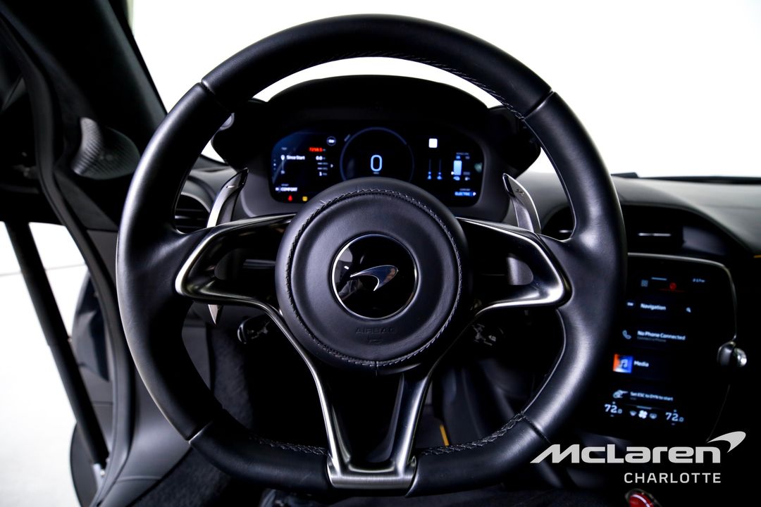 2023 McLaren Artura