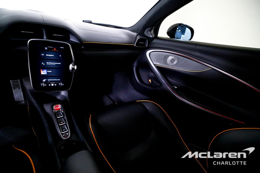 2023 McLaren Artura