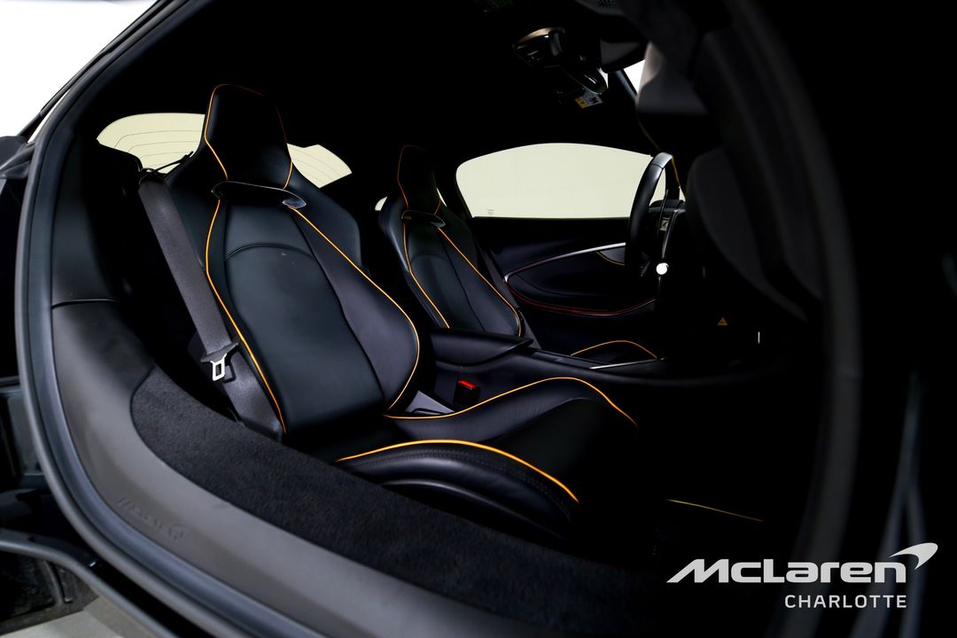 2023 McLaren Artura
