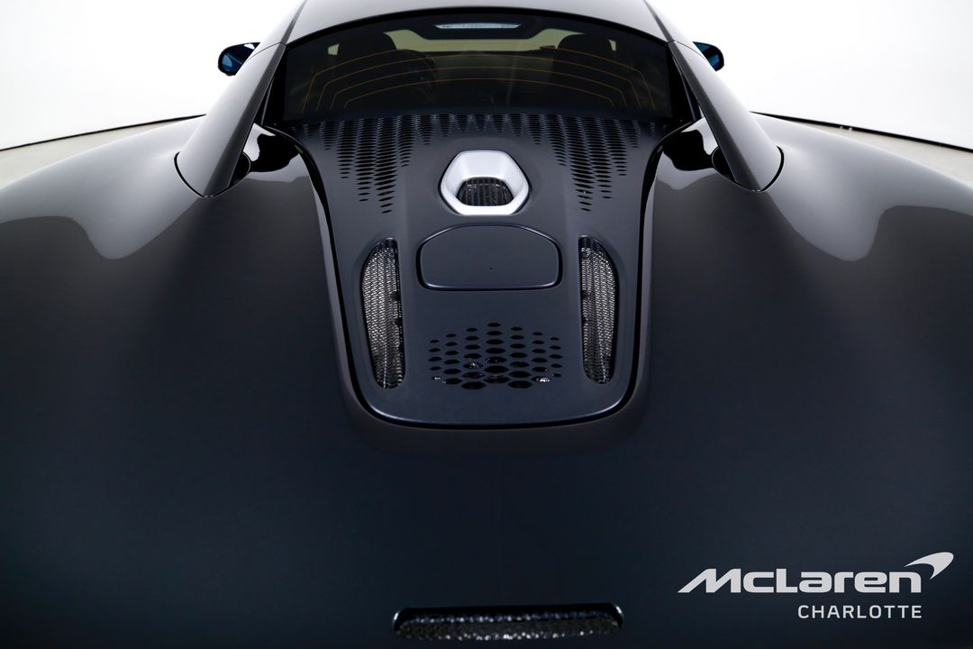 2023 McLaren Artura