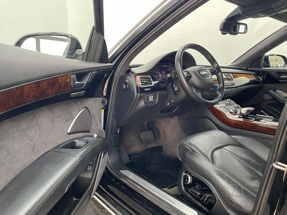 2011 Audi A8