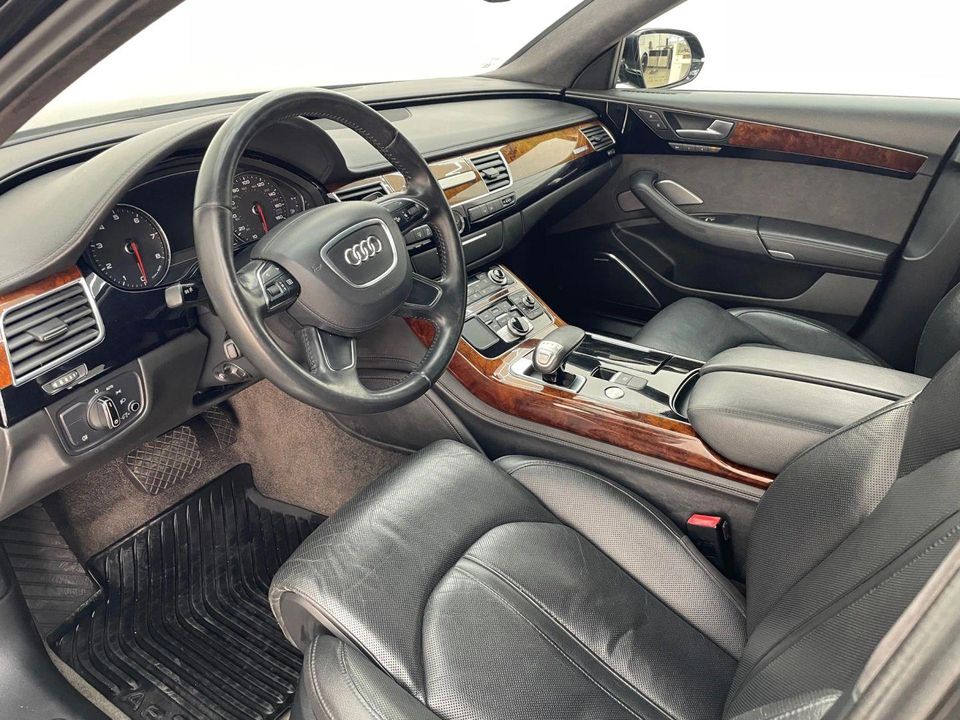 2011 Audi A8