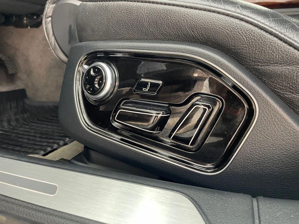 2011 Audi A8