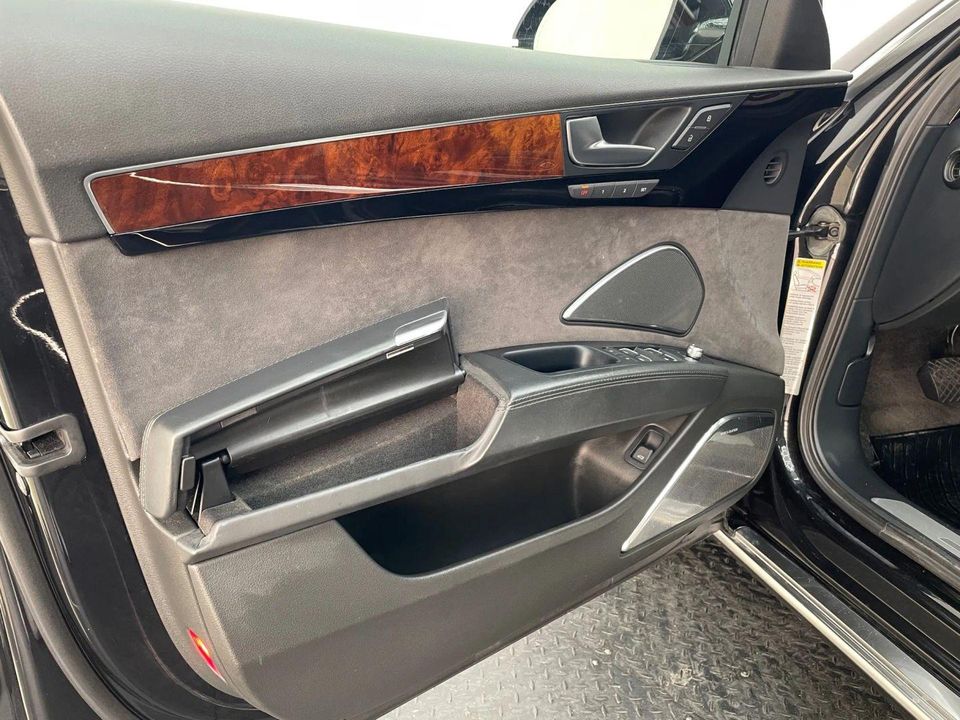 2011 Audi A8
