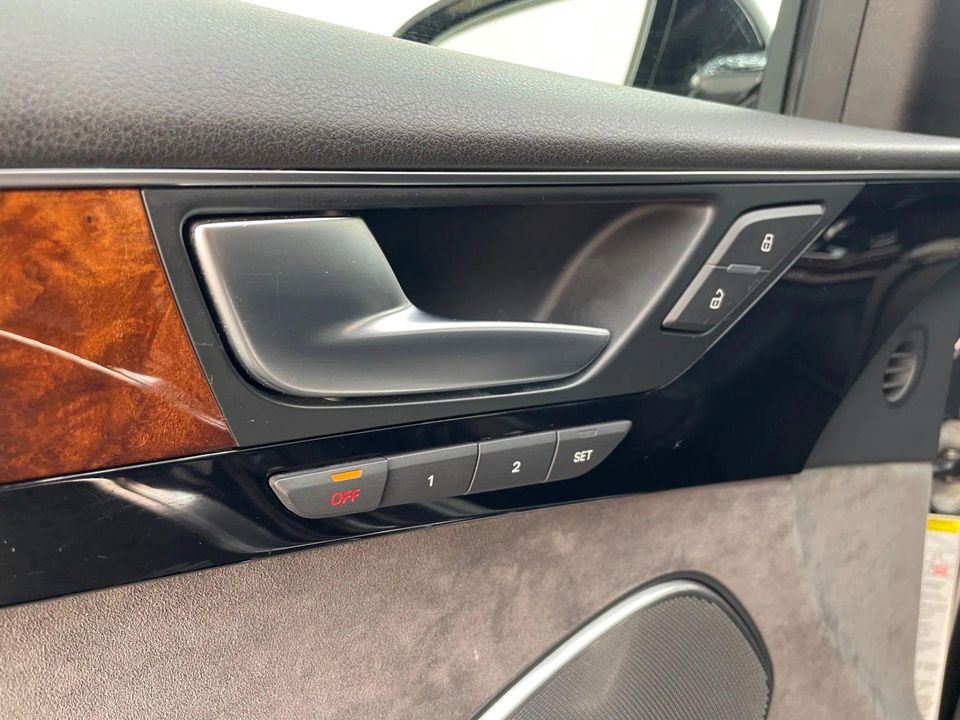 2011 Audi A8