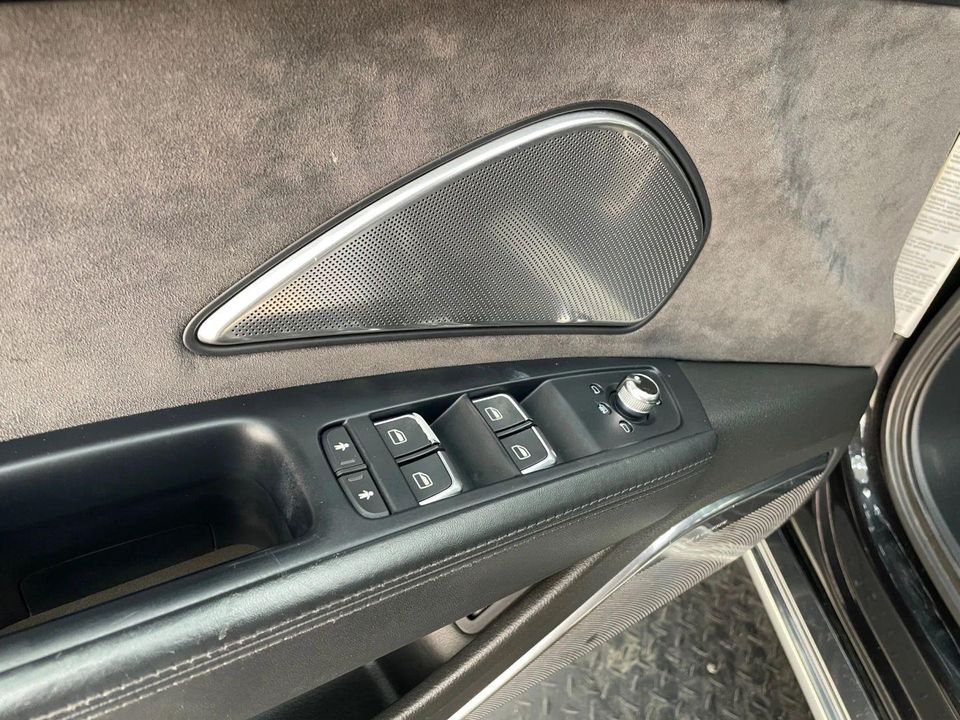2011 Audi A8