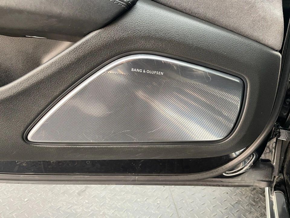 2011 Audi A8