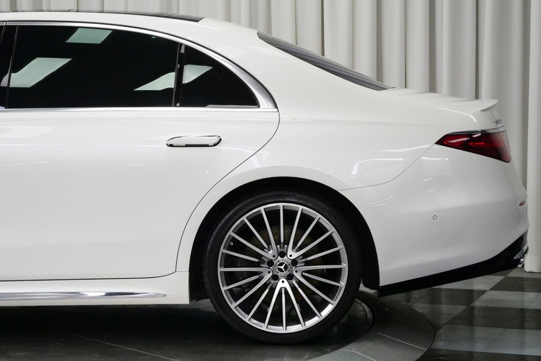 2023 Mercedes-Benz S 580