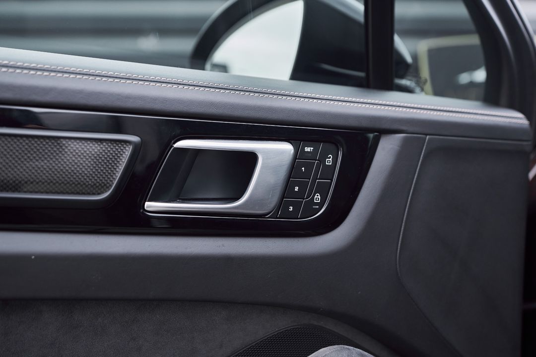 2022 Porsche Cayenne Coupe