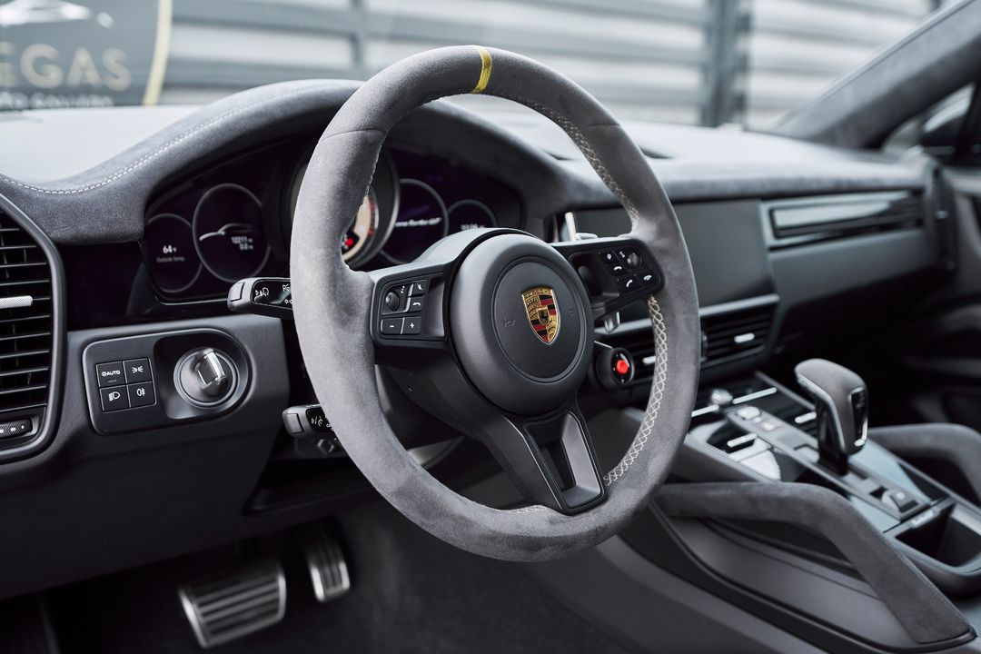 2022 Porsche Cayenne Coupe