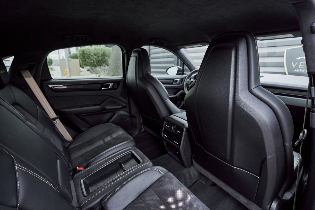 2022 Porsche Cayenne Coupe