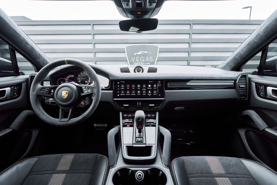 2022 Porsche Cayenne Coupe