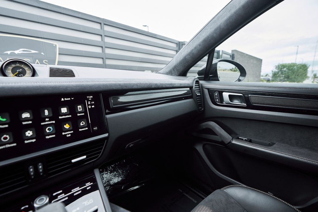 2022 Porsche Cayenne Coupe