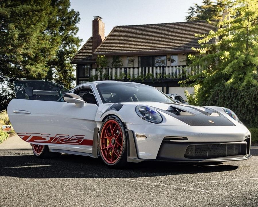 2025 Porsche 911