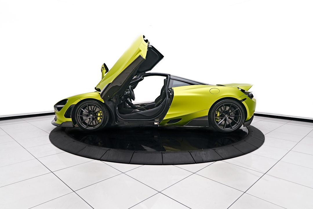 2022 McLaren 720S
