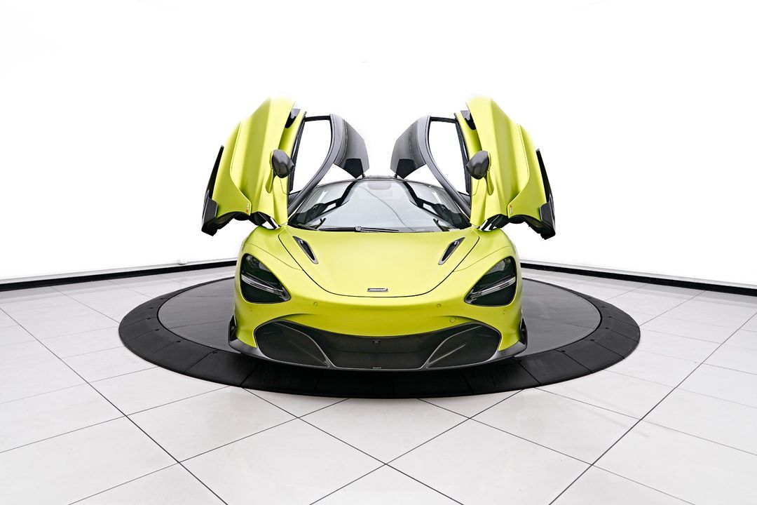2022 McLaren 720S