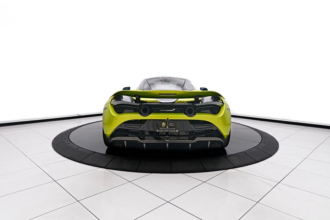 2022 McLaren 720S