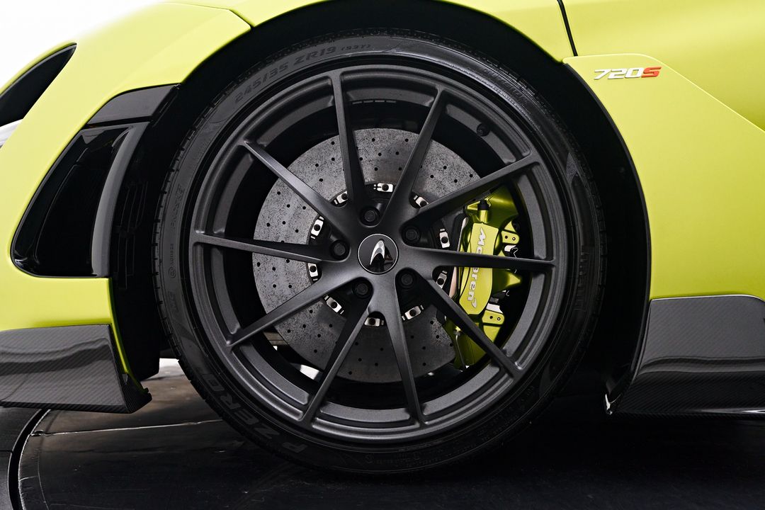 2022 McLaren 720S